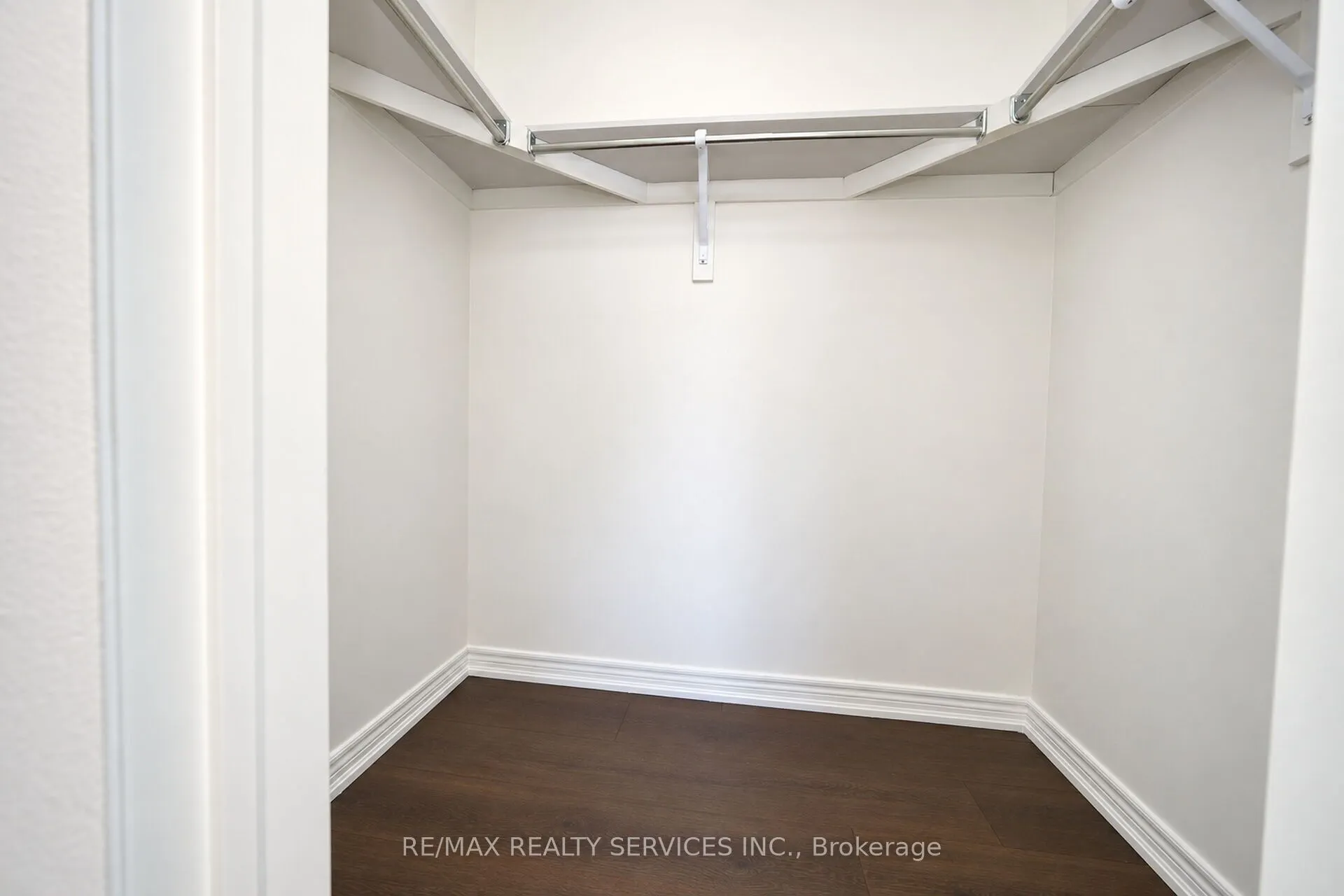 12 Cedarland Road #111