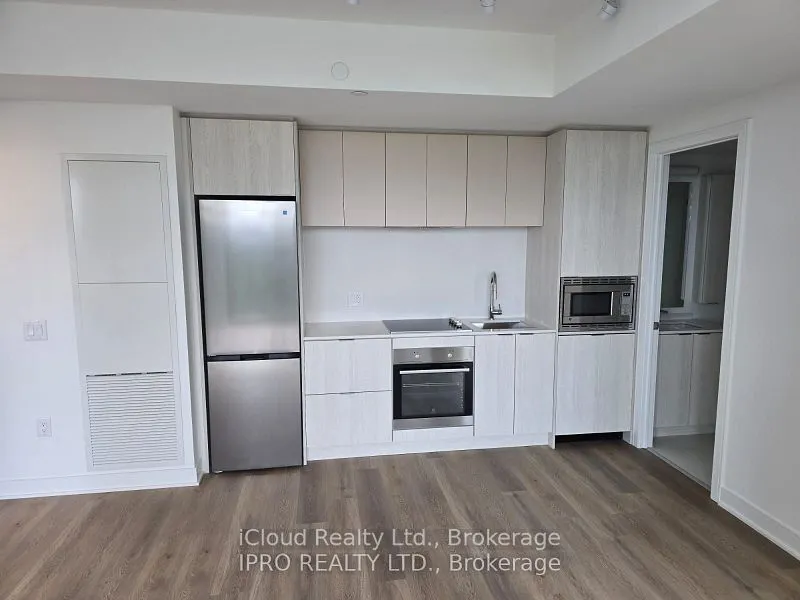 86 Dundas Street #903