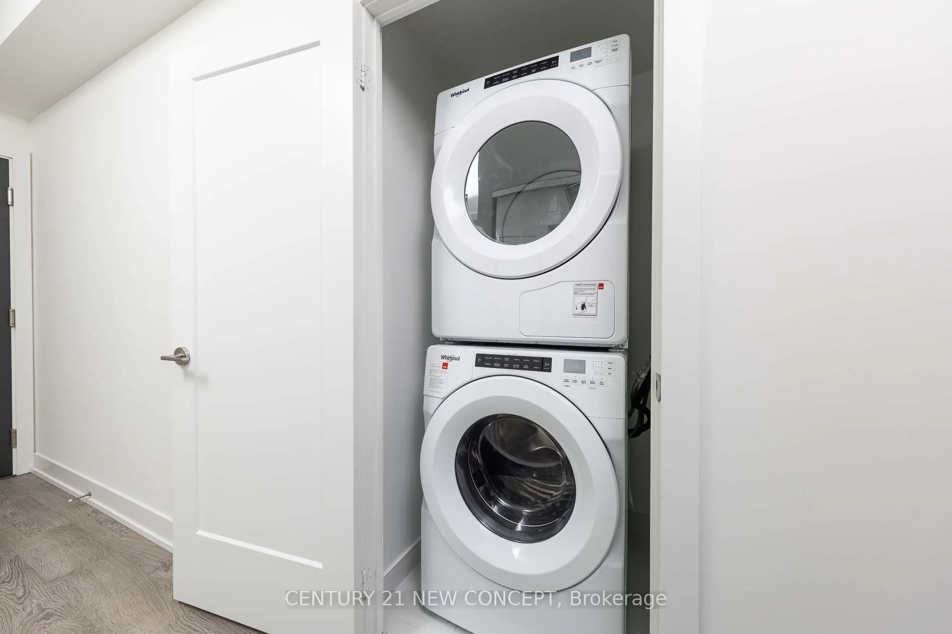 5 Mabelle Avenue #4228