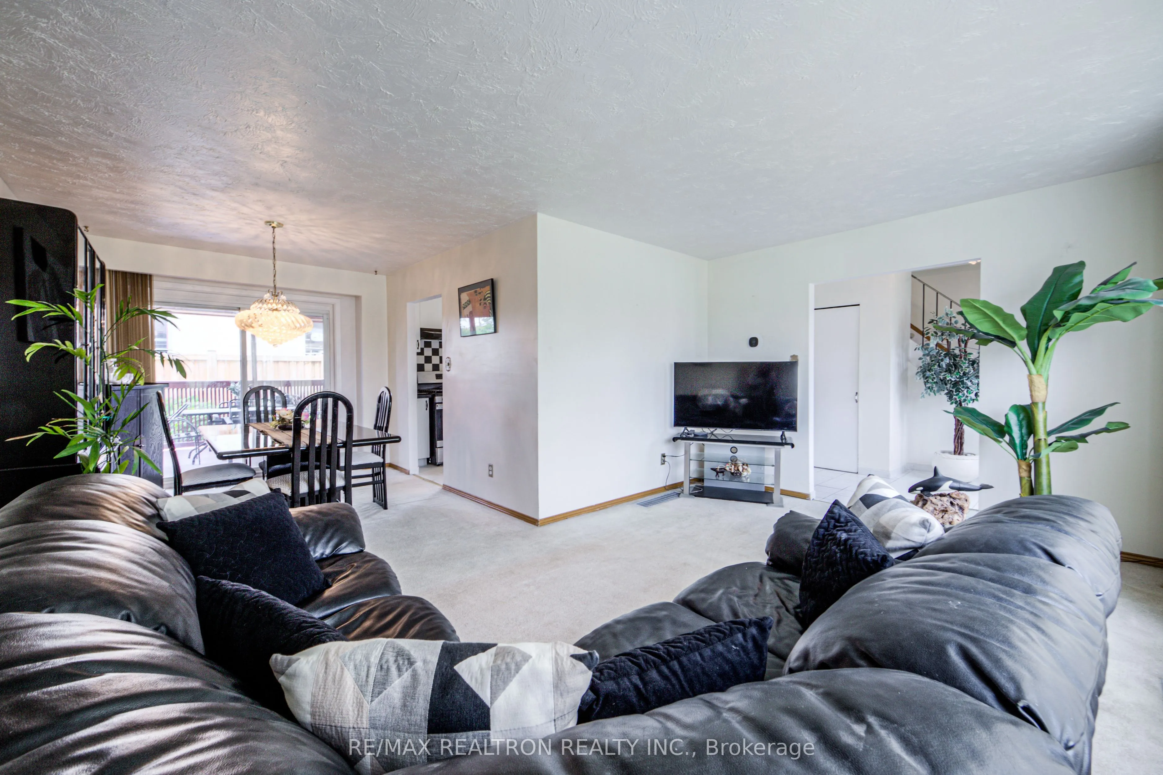 62 Hullmar Drive