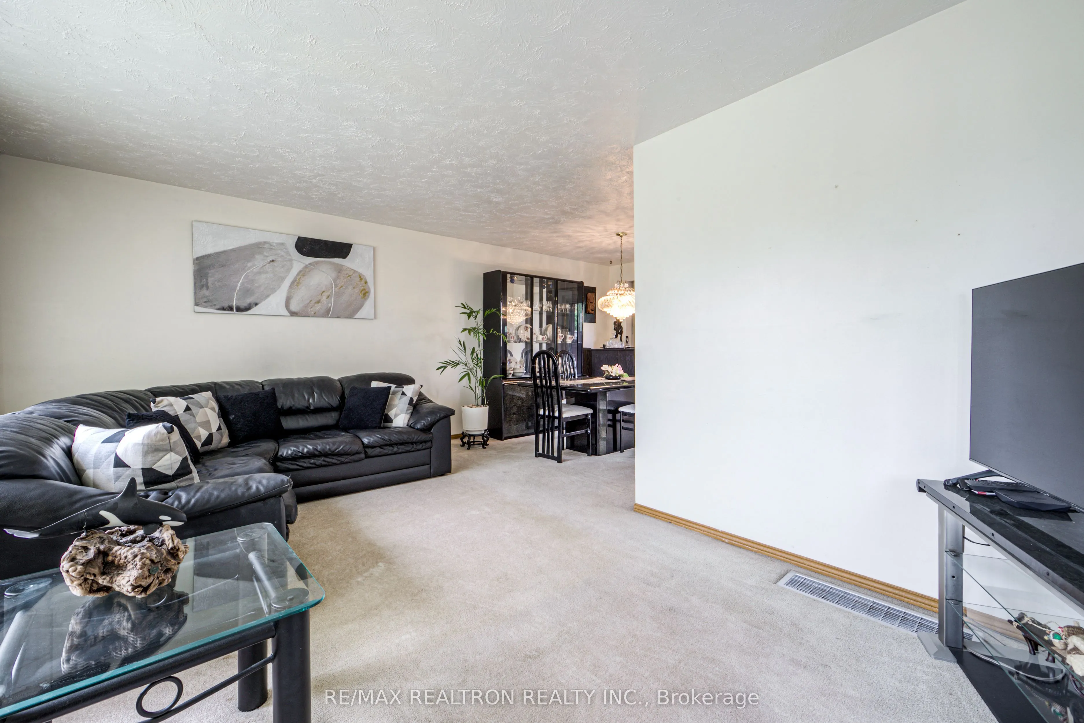 62 Hullmar Drive