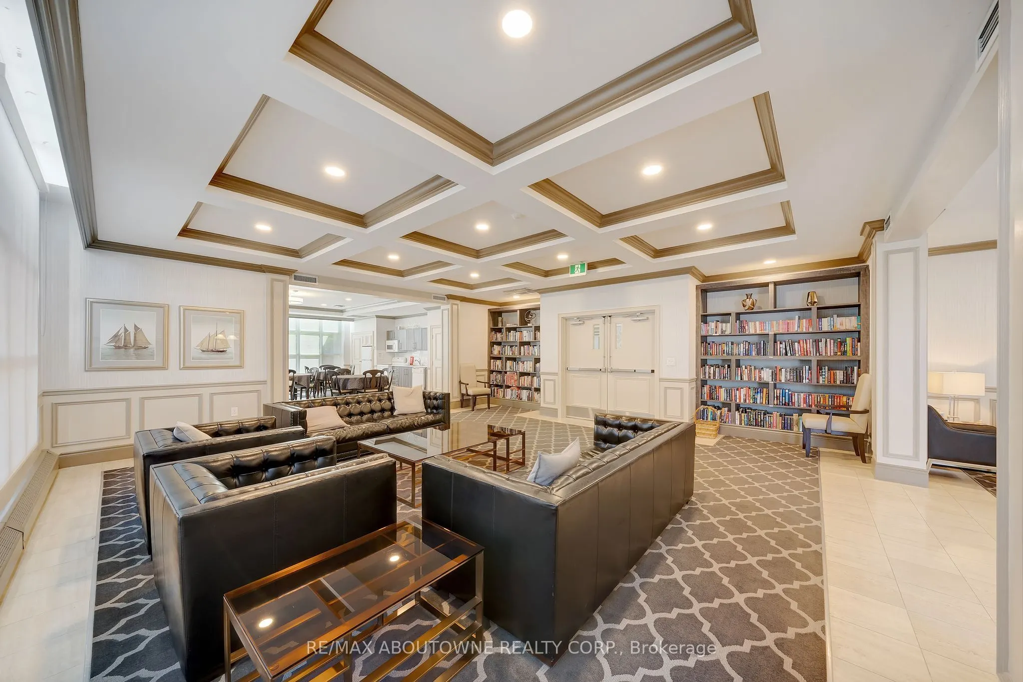 442 Maple Avenue #606