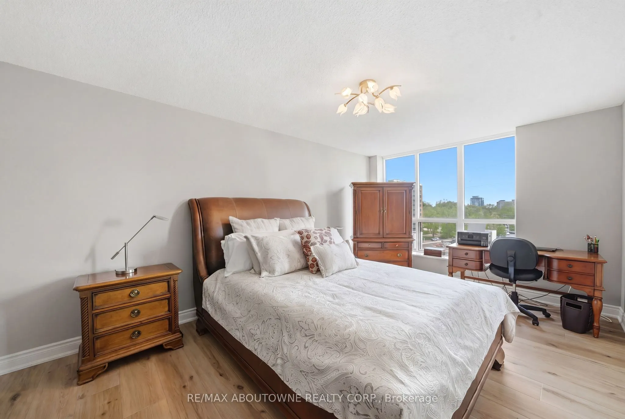 442 Maple Avenue #606