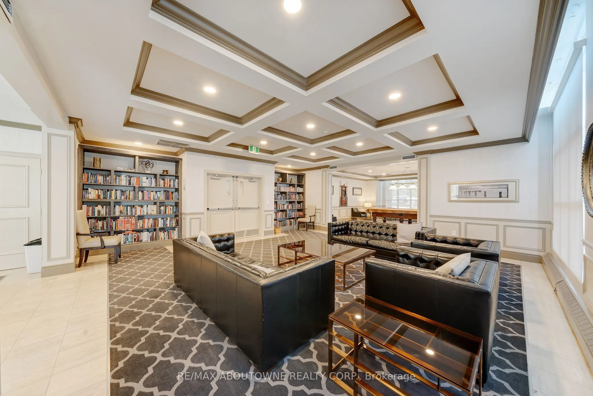 442 Maple Avenue #606