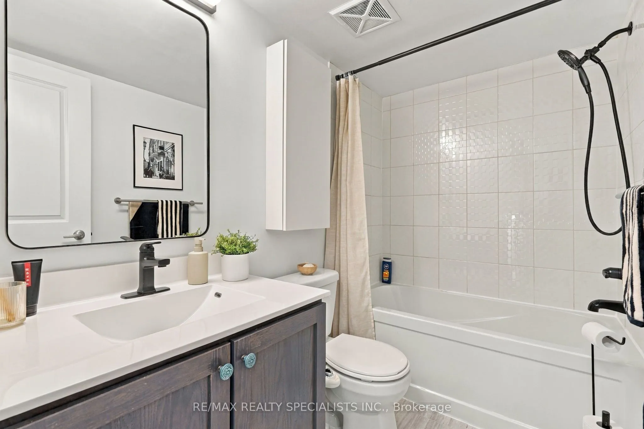24 Fieldway Road #5