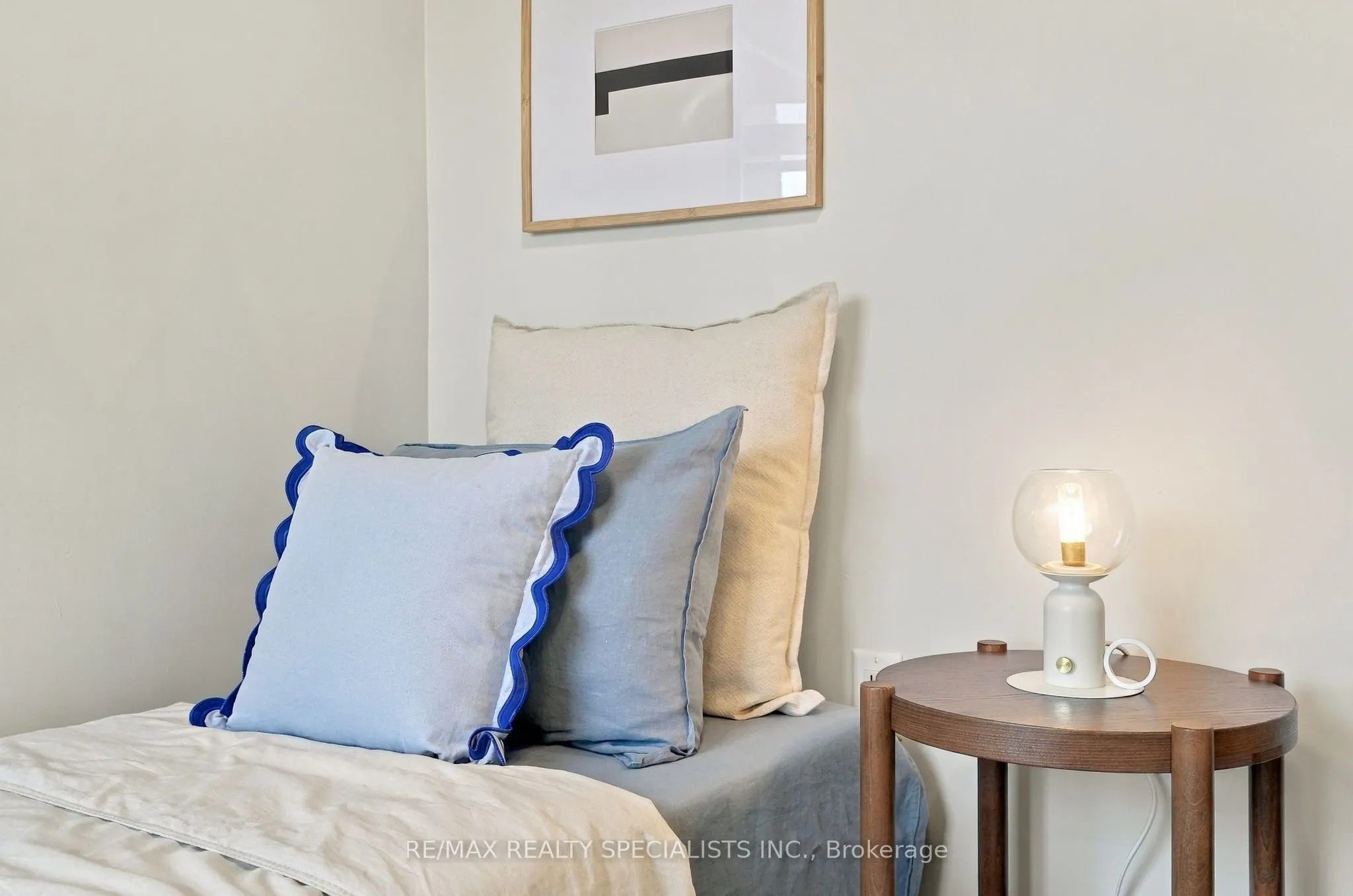 24 Fieldway Road #5