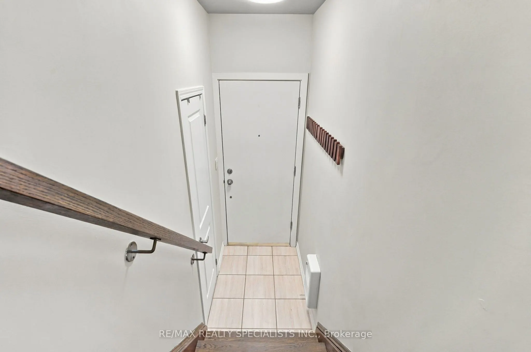 24 Fieldway Road #5