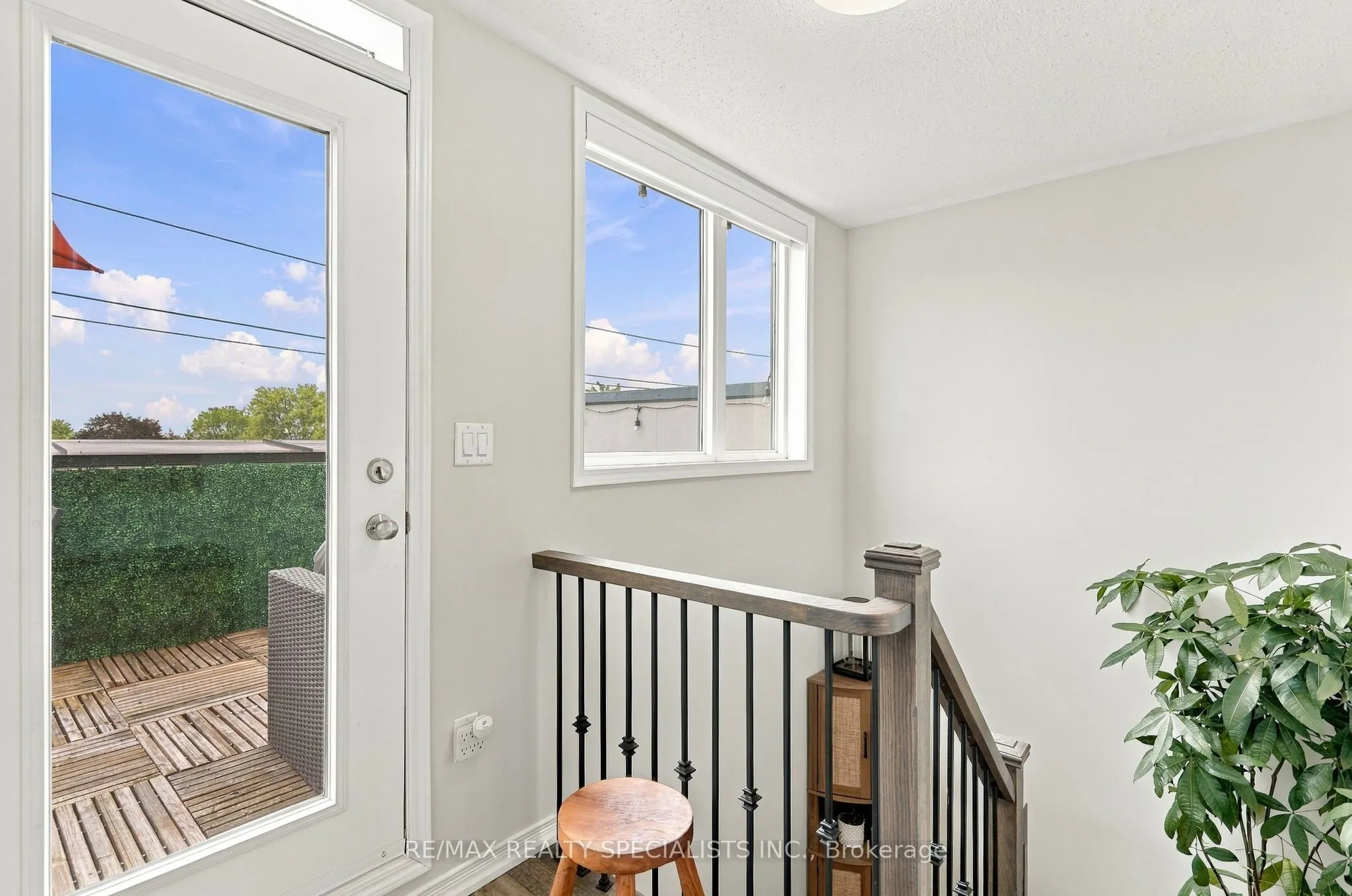 24 Fieldway Road #5