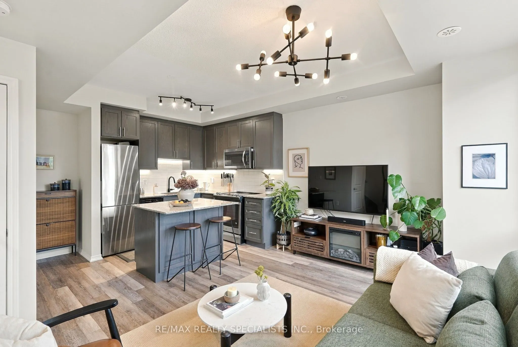 24 Fieldway Road #5