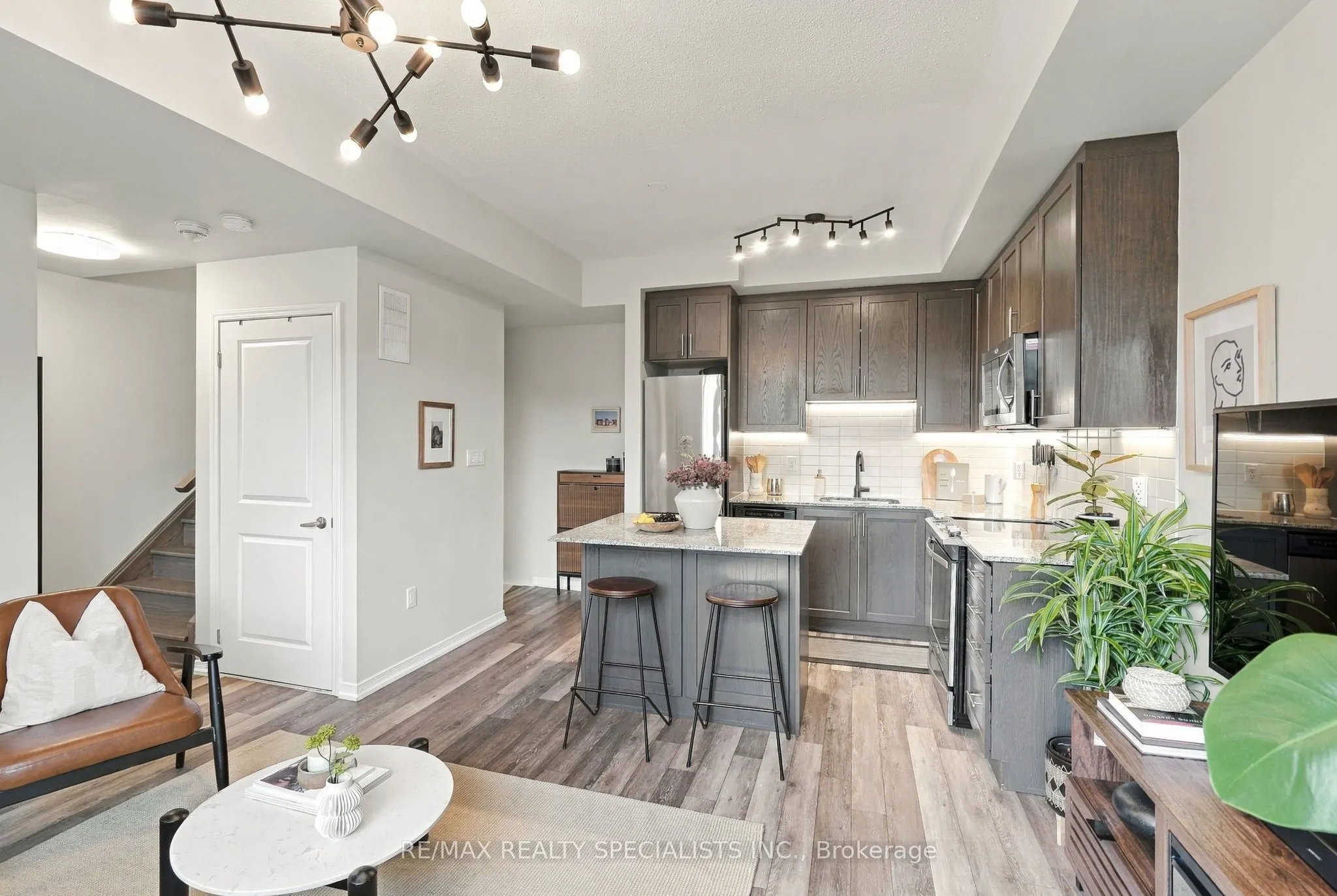 24 Fieldway Road #5