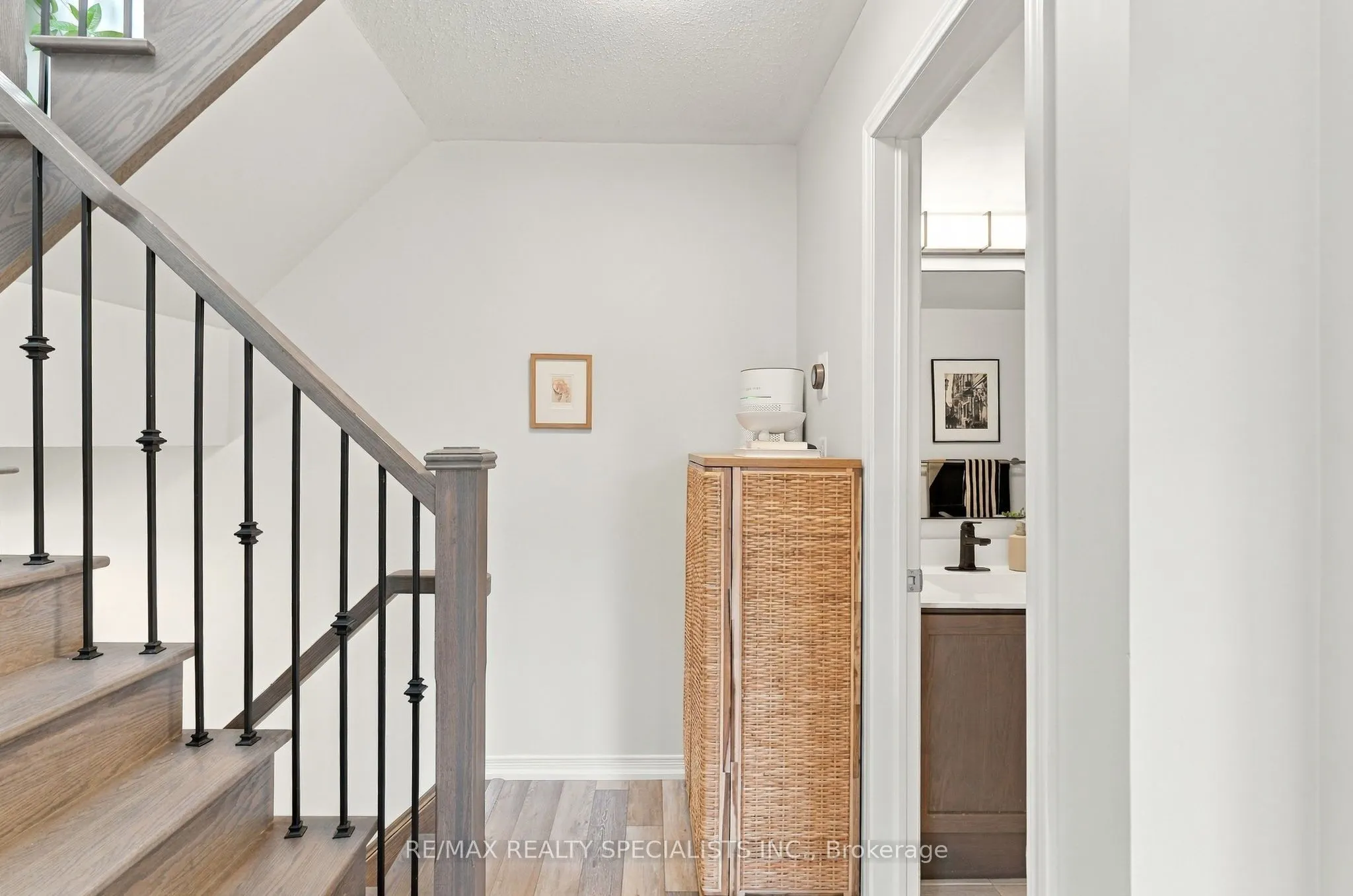 24 Fieldway Road #5