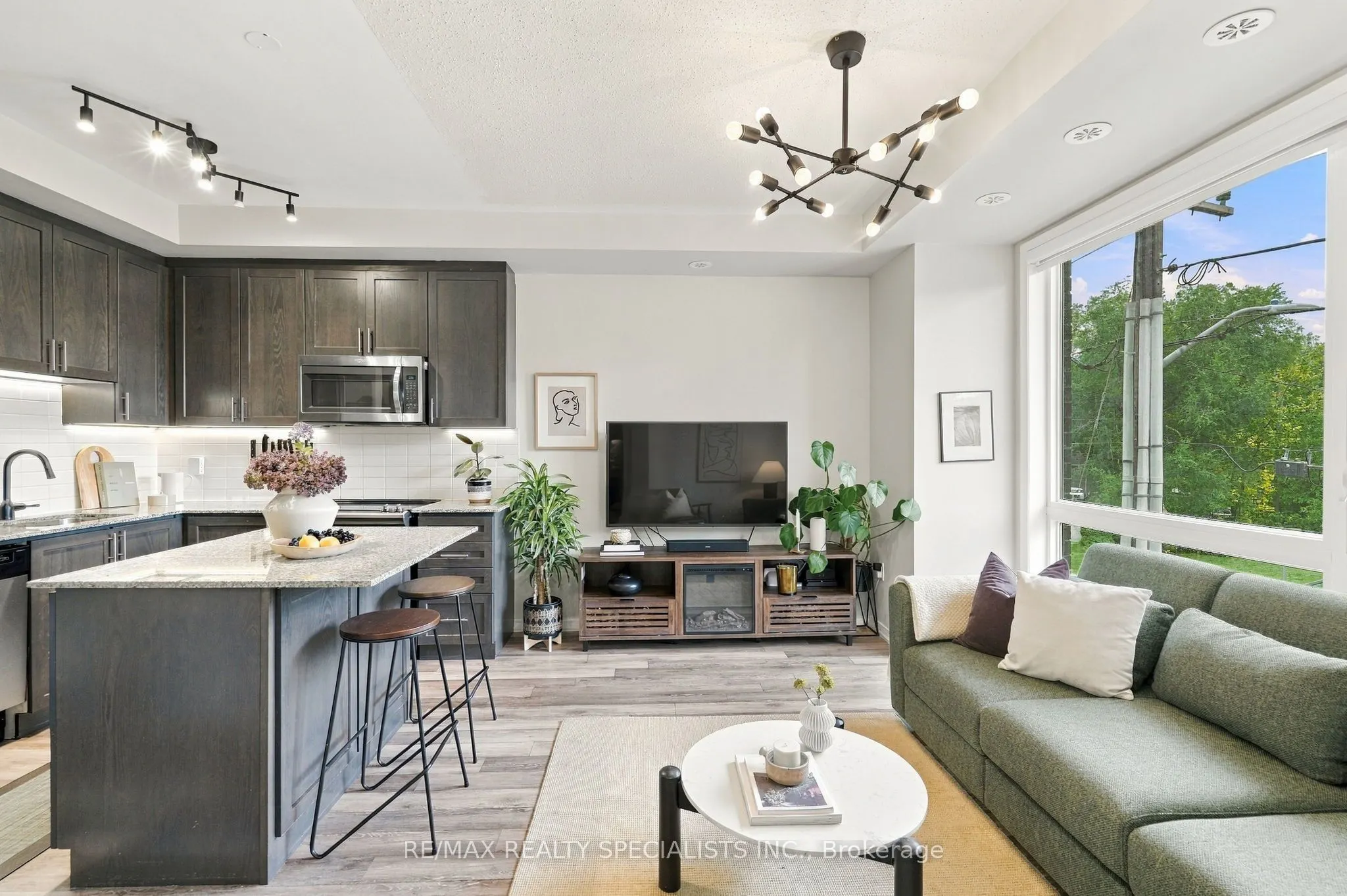 24 Fieldway Road #5