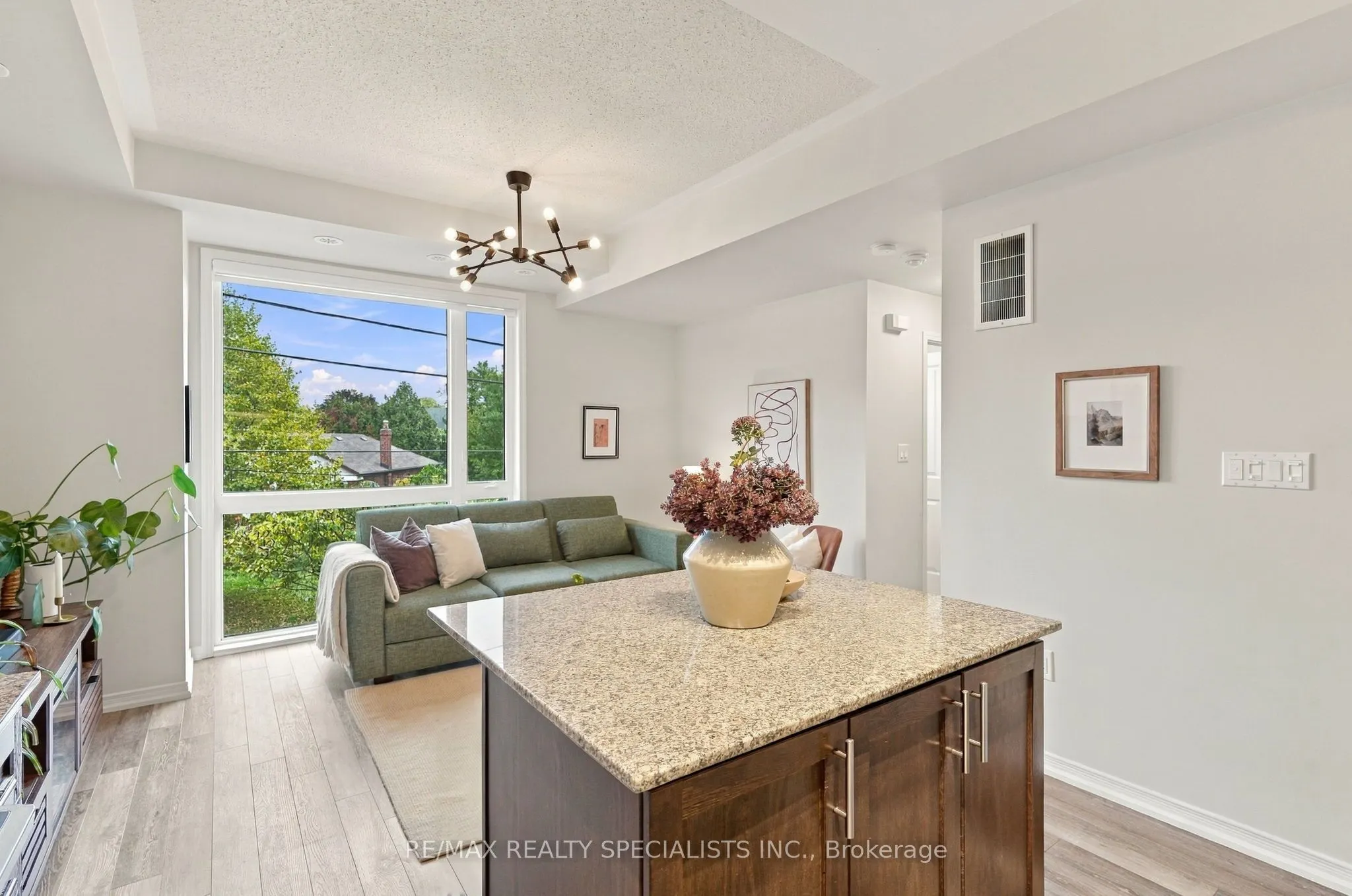 24 Fieldway Road #5