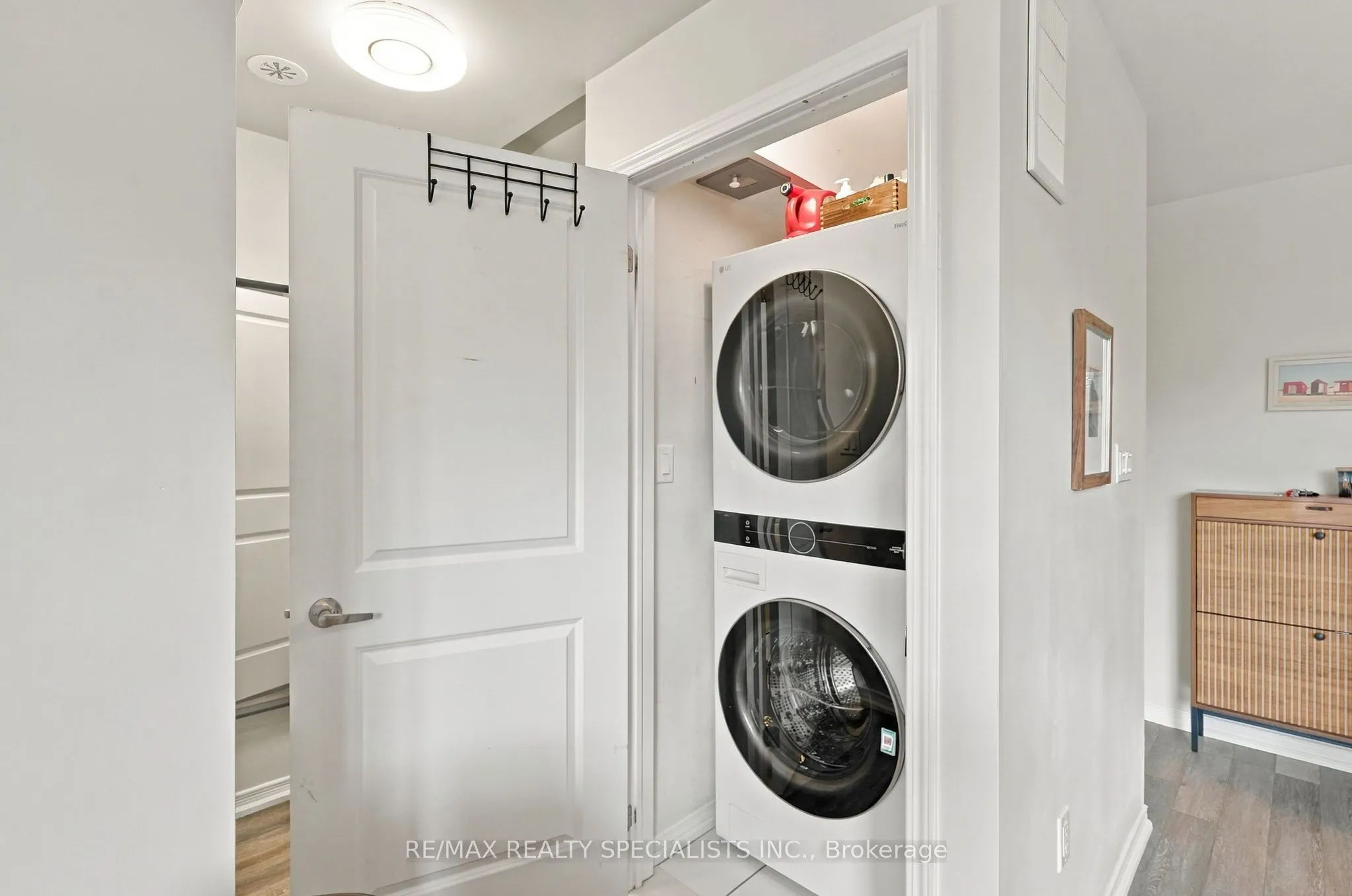 24 Fieldway Road #5