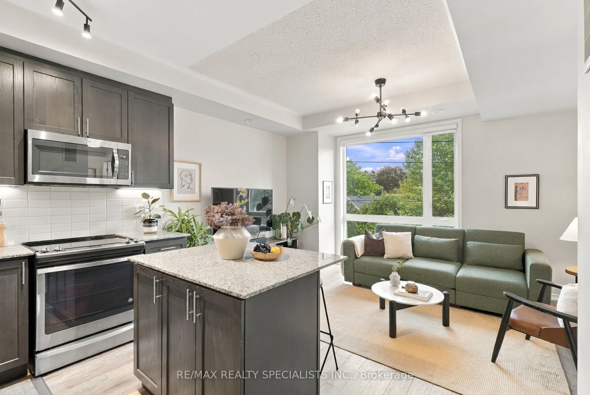 24 Fieldway Road #5