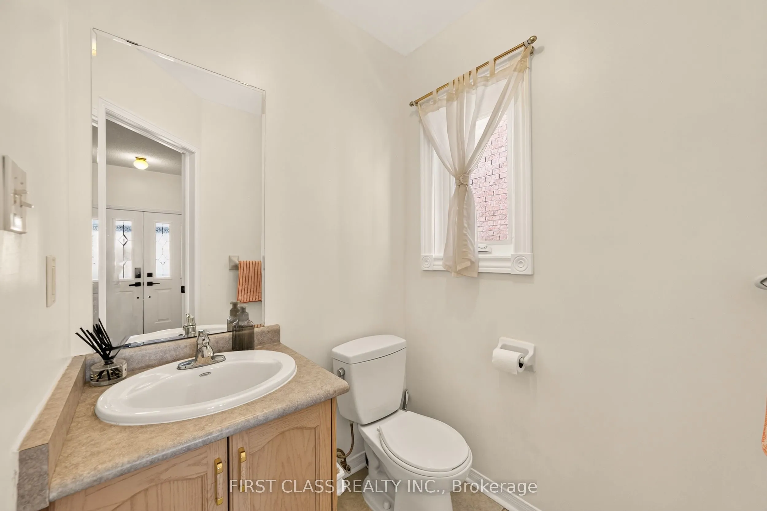 38 Pacific Wind Crescent