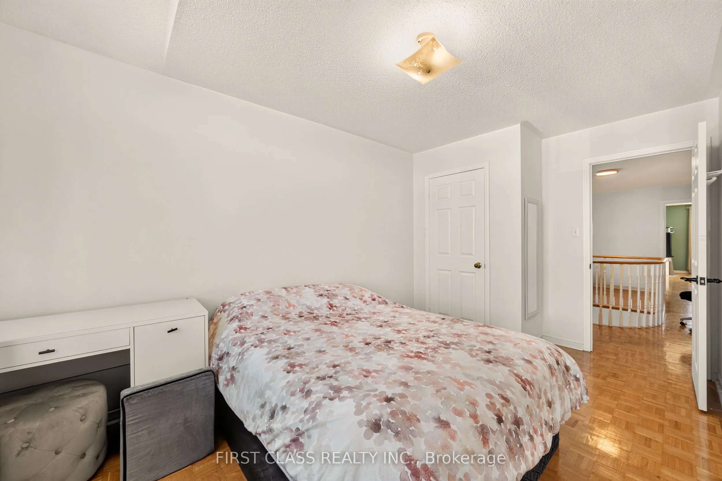 38 Pacific Wind Crescent
