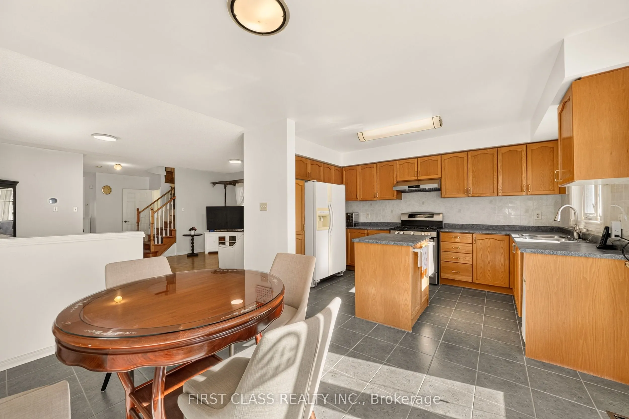 38 Pacific Wind Crescent