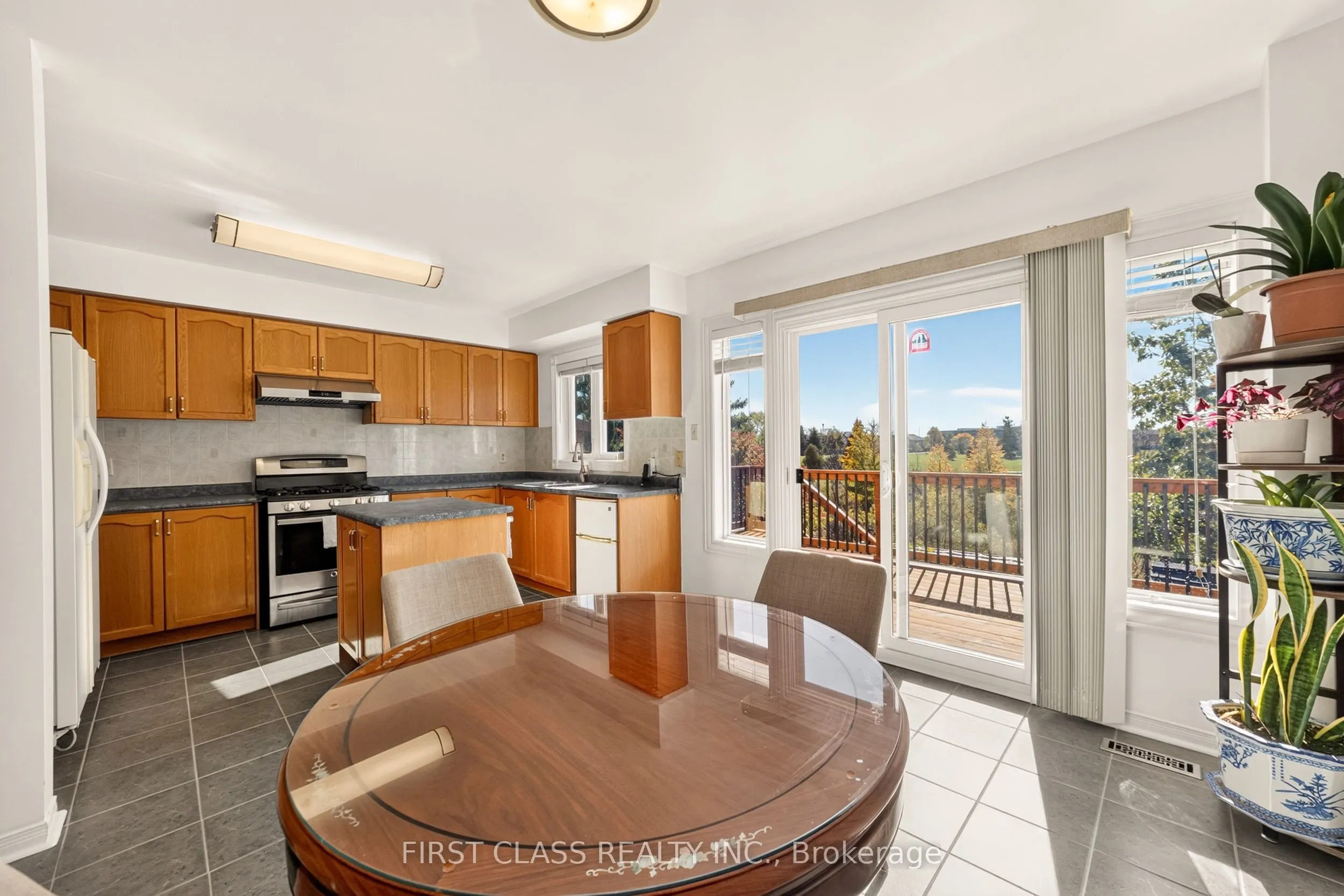 38 Pacific Wind Crescent