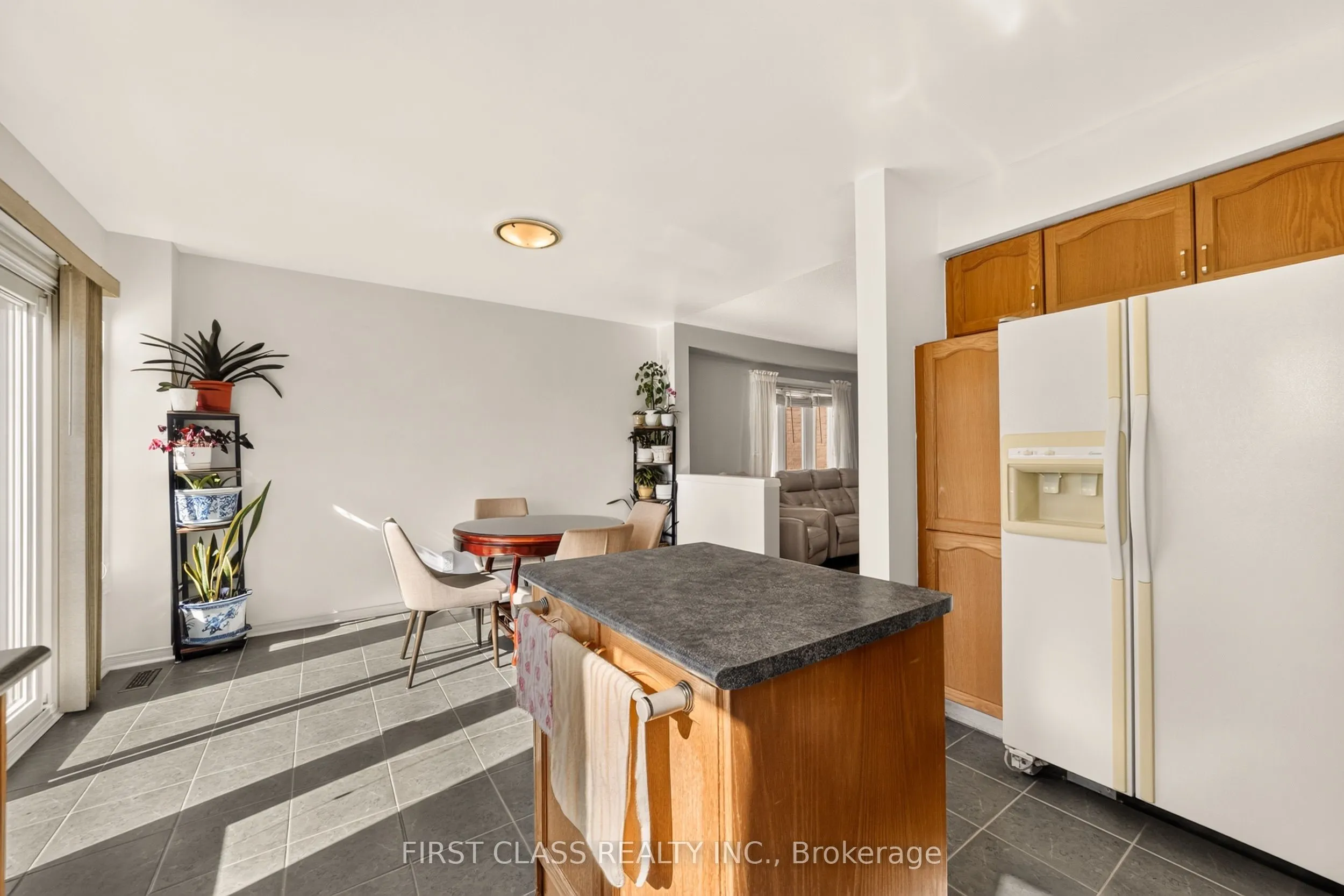 38 Pacific Wind Crescent