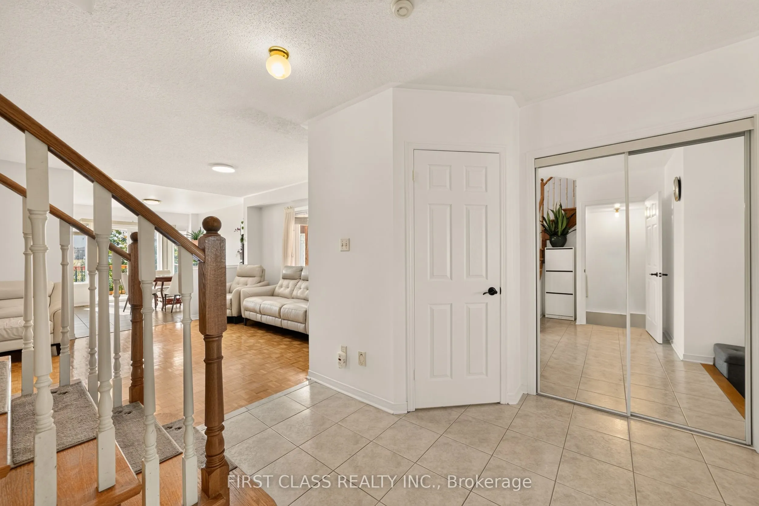 38 Pacific Wind Crescent