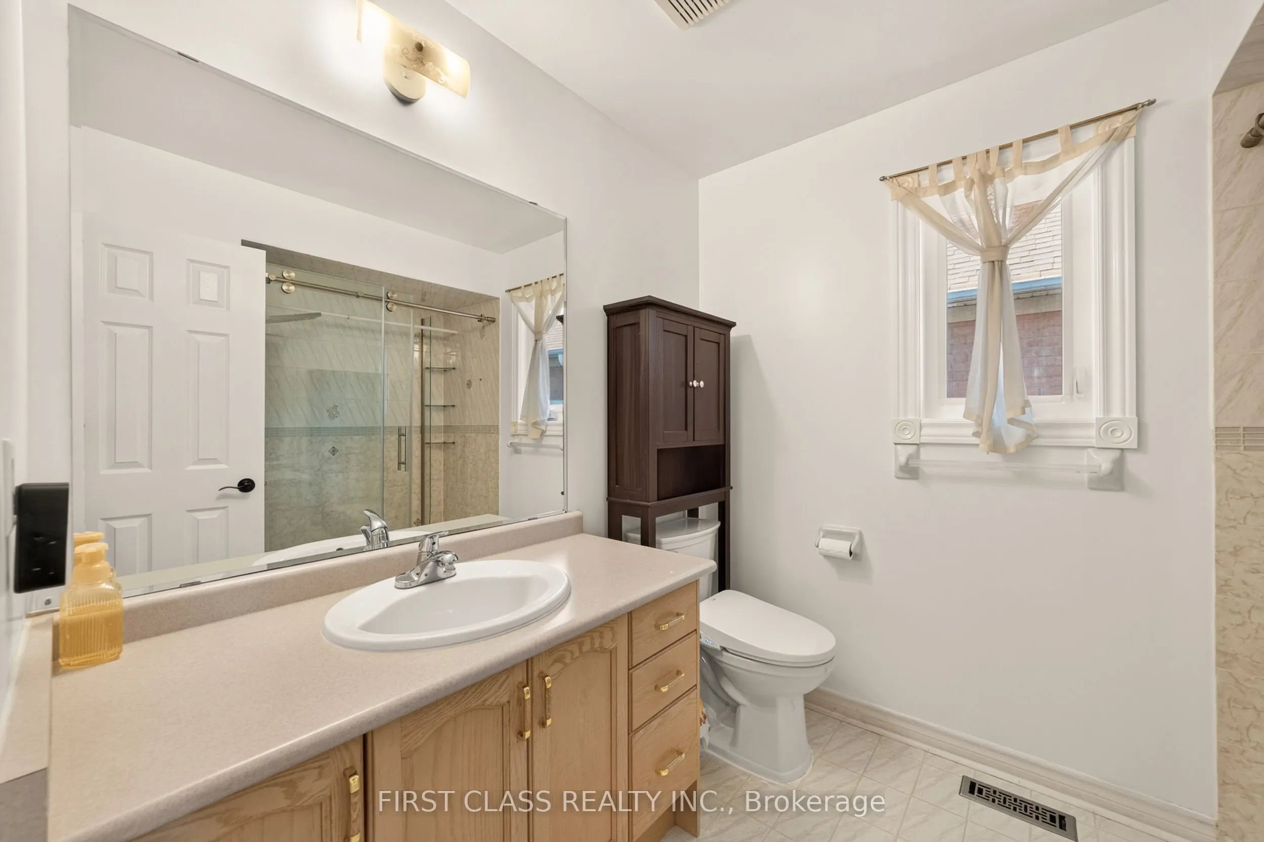 38 Pacific Wind Crescent