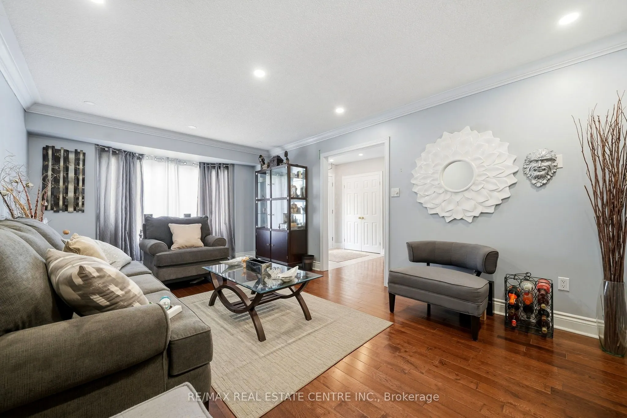 44 Madelaine Crescent
