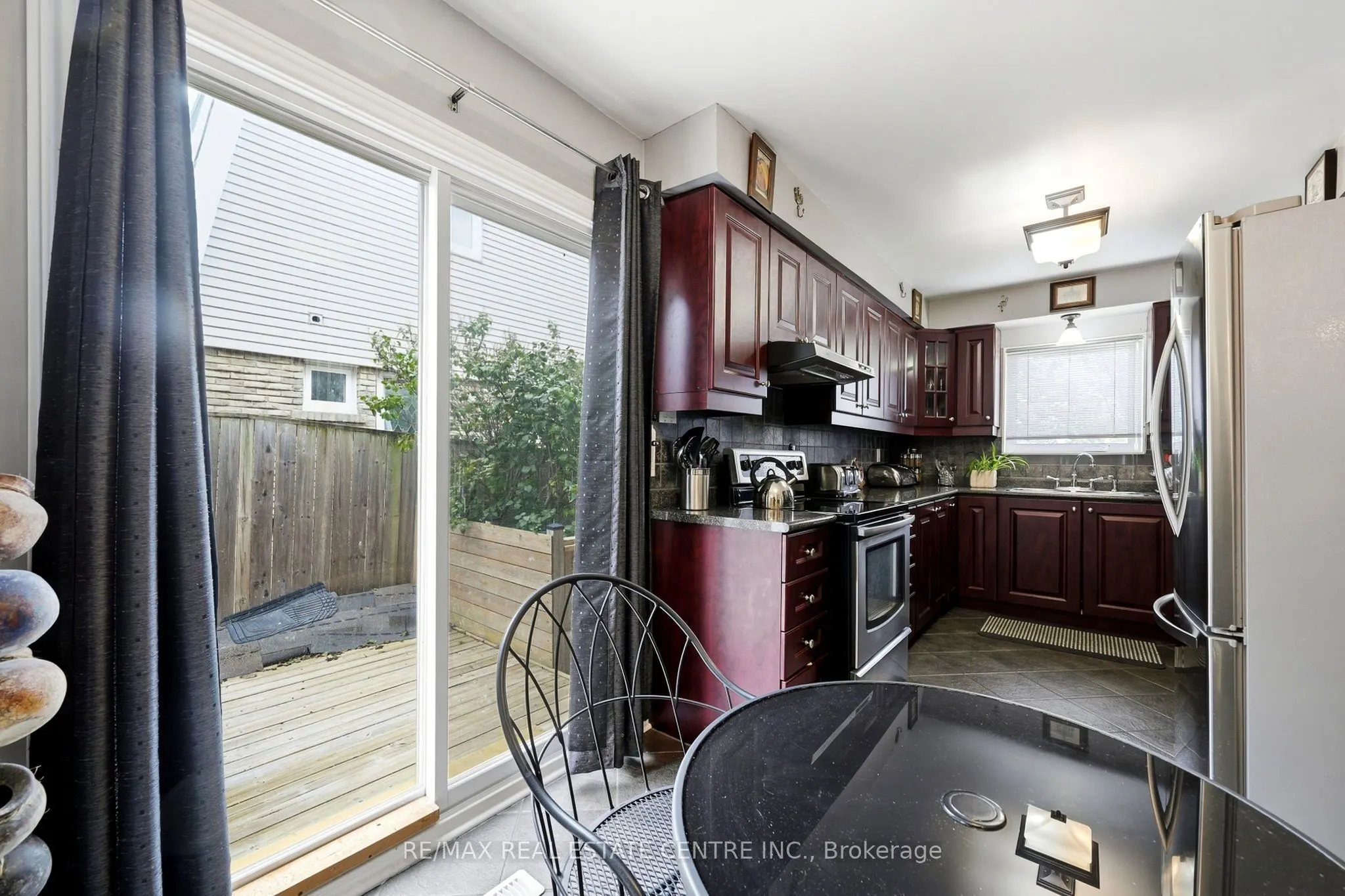 44 Madelaine Crescent
