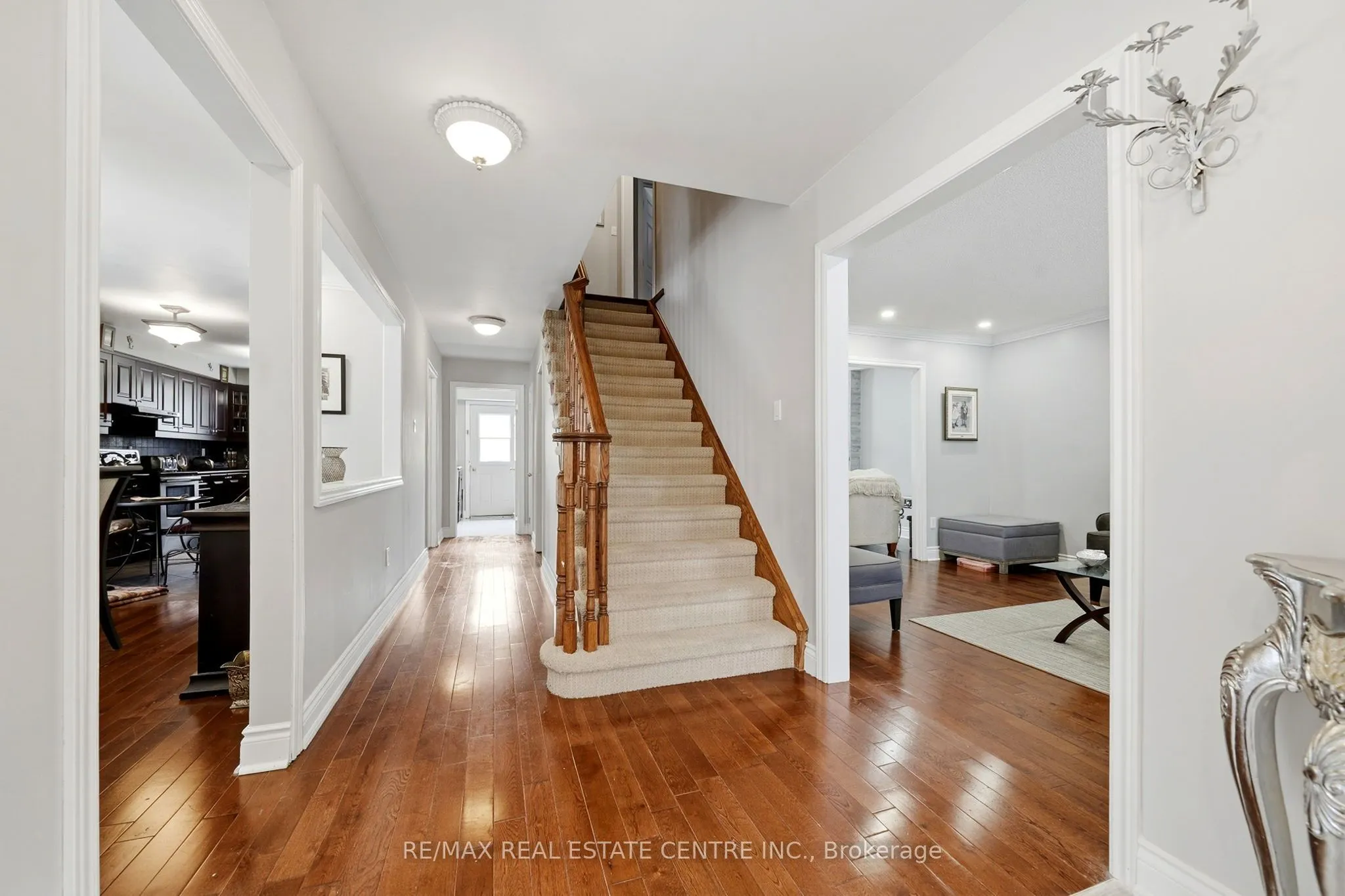 44 Madelaine Crescent