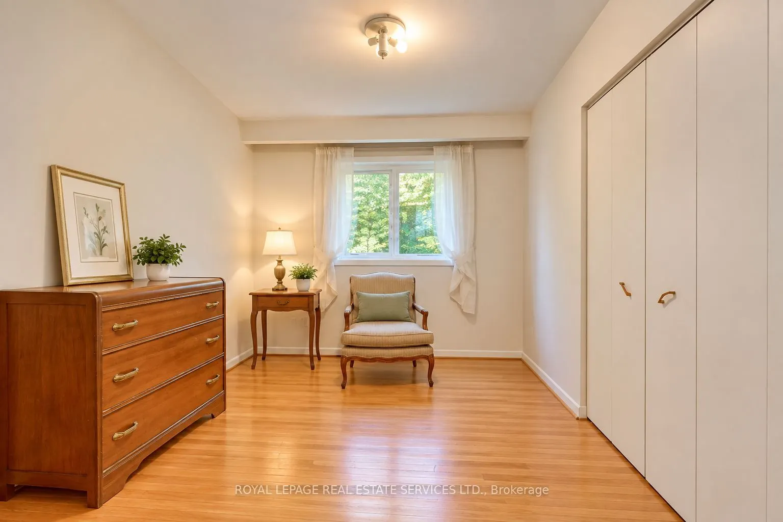 130 Solingate Drive