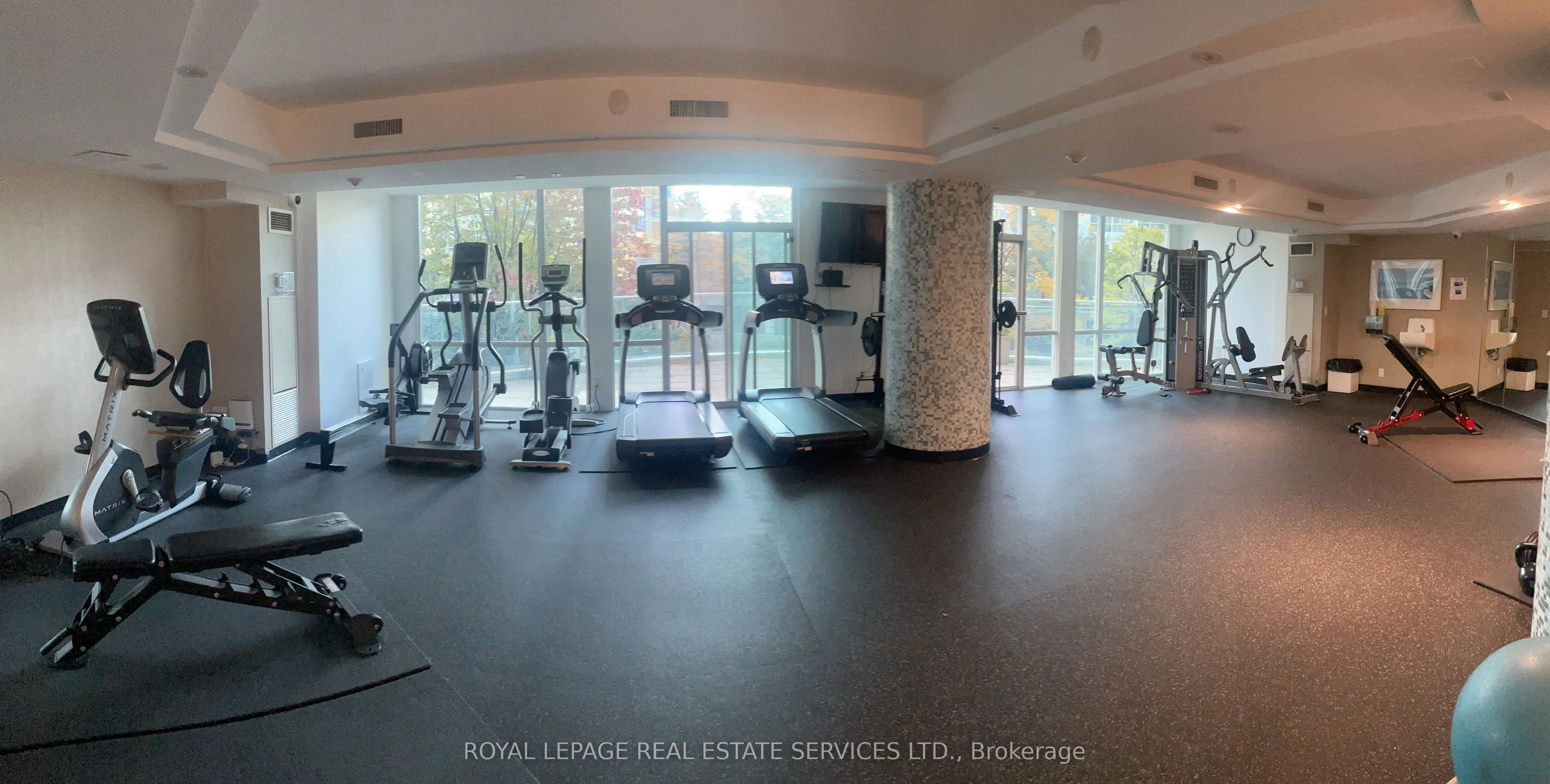 3939 Duke Of York Boulevard #2006