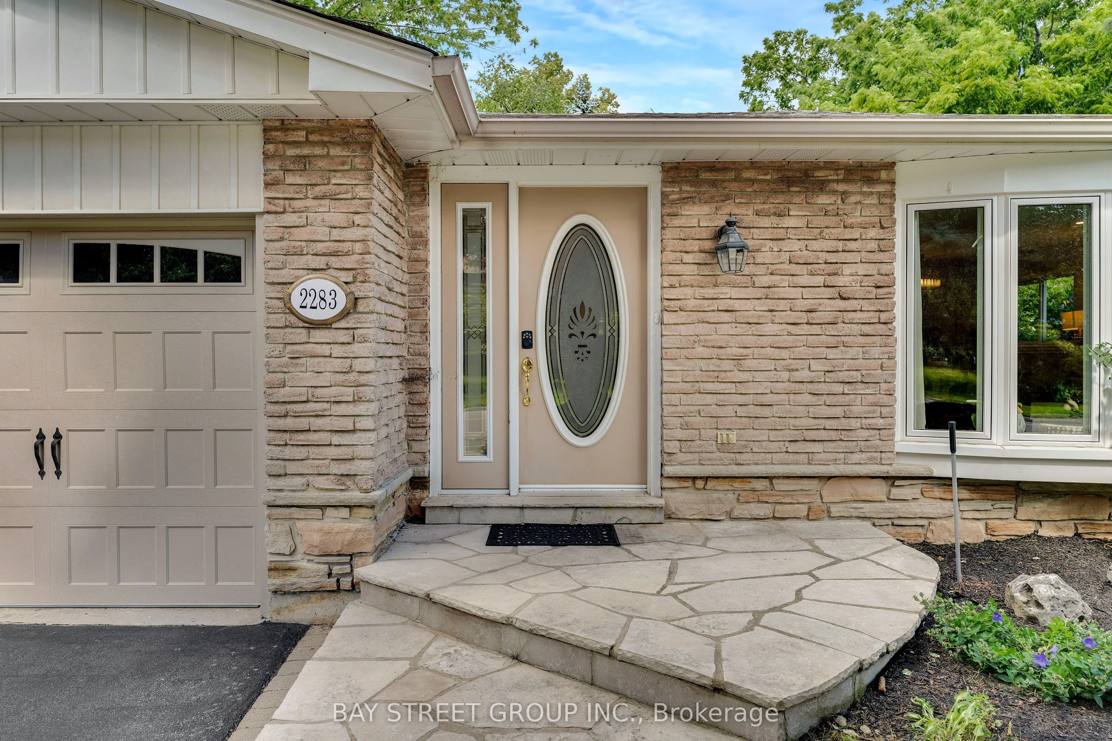 2283 Devon Road