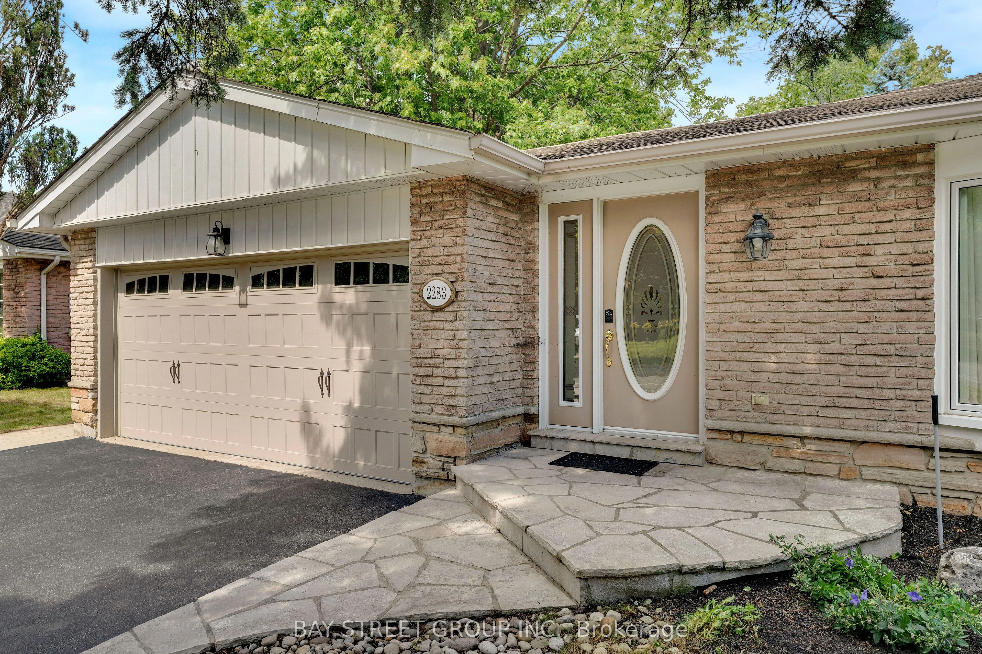 2283 Devon Road