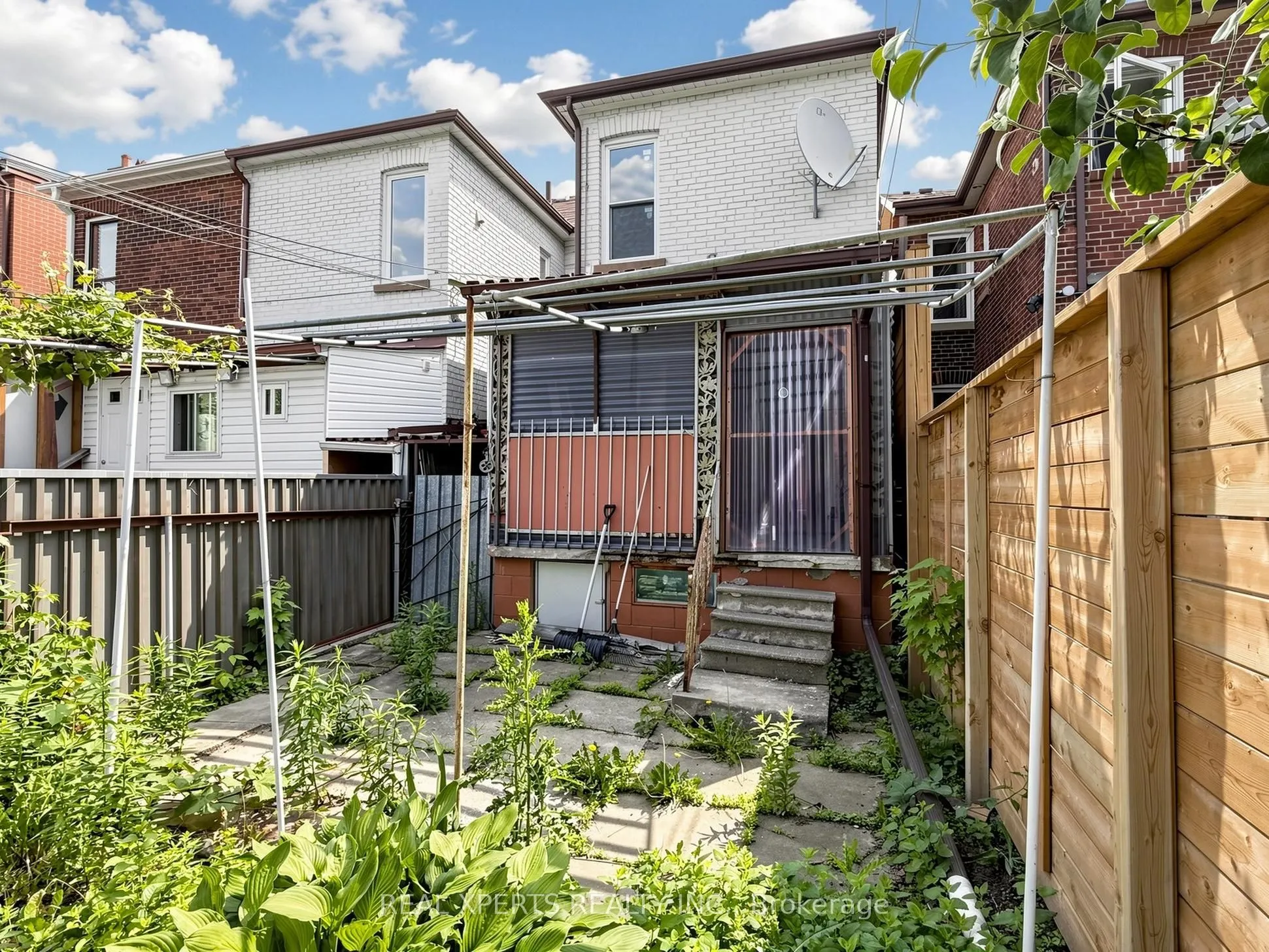 52 Laughton Avenue
