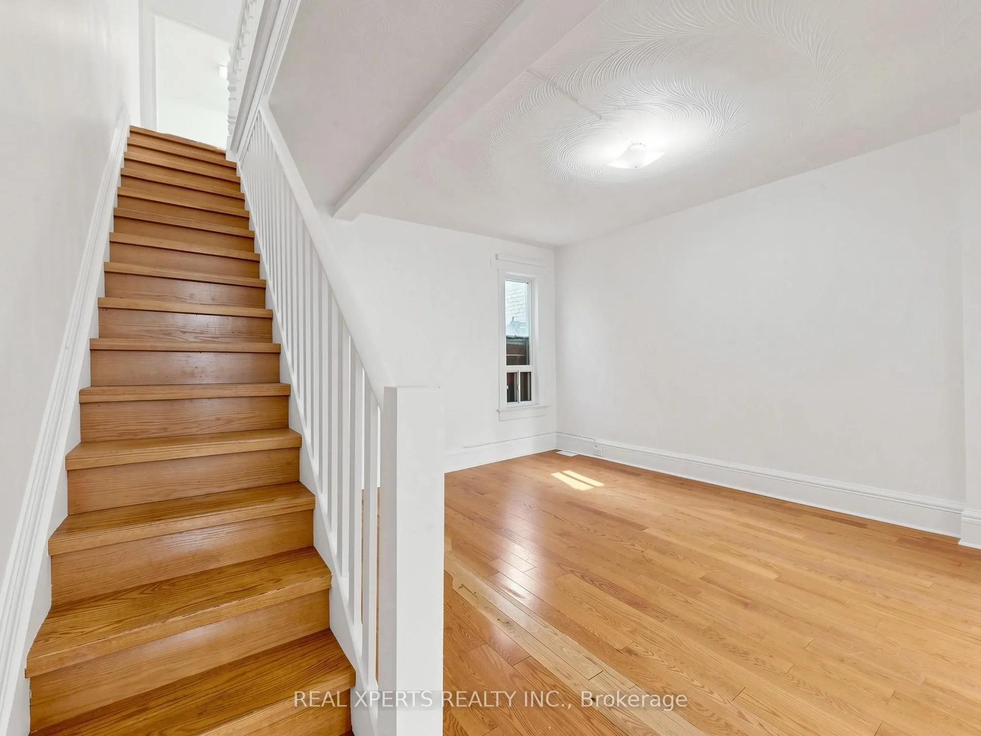 52 Laughton Avenue