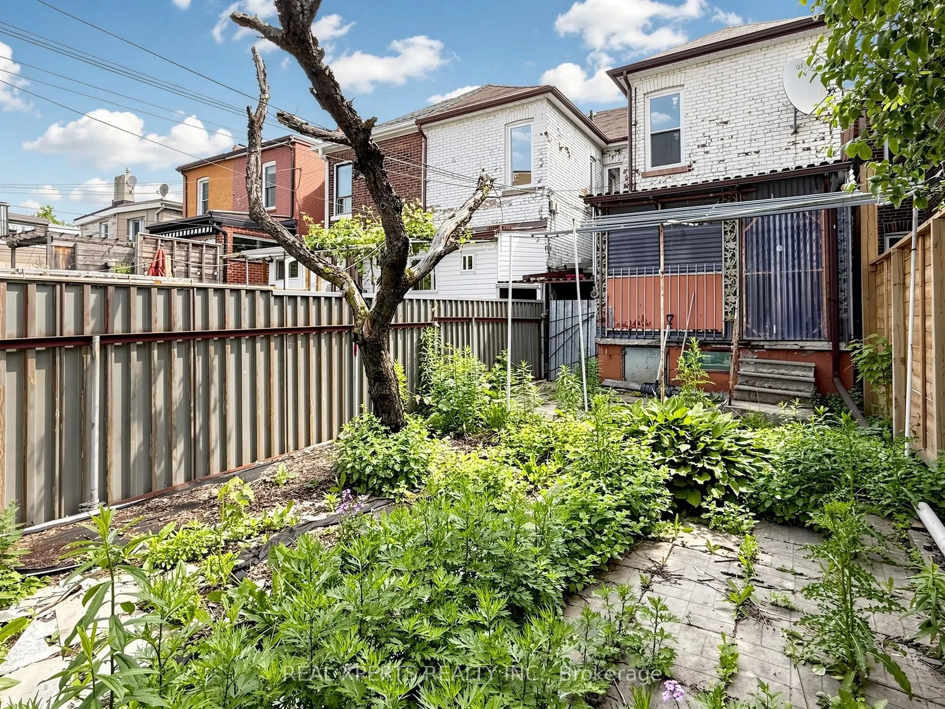 52 Laughton Avenue