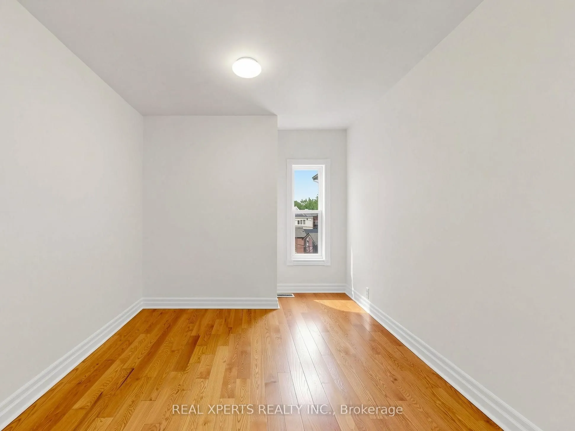 52 Laughton Avenue