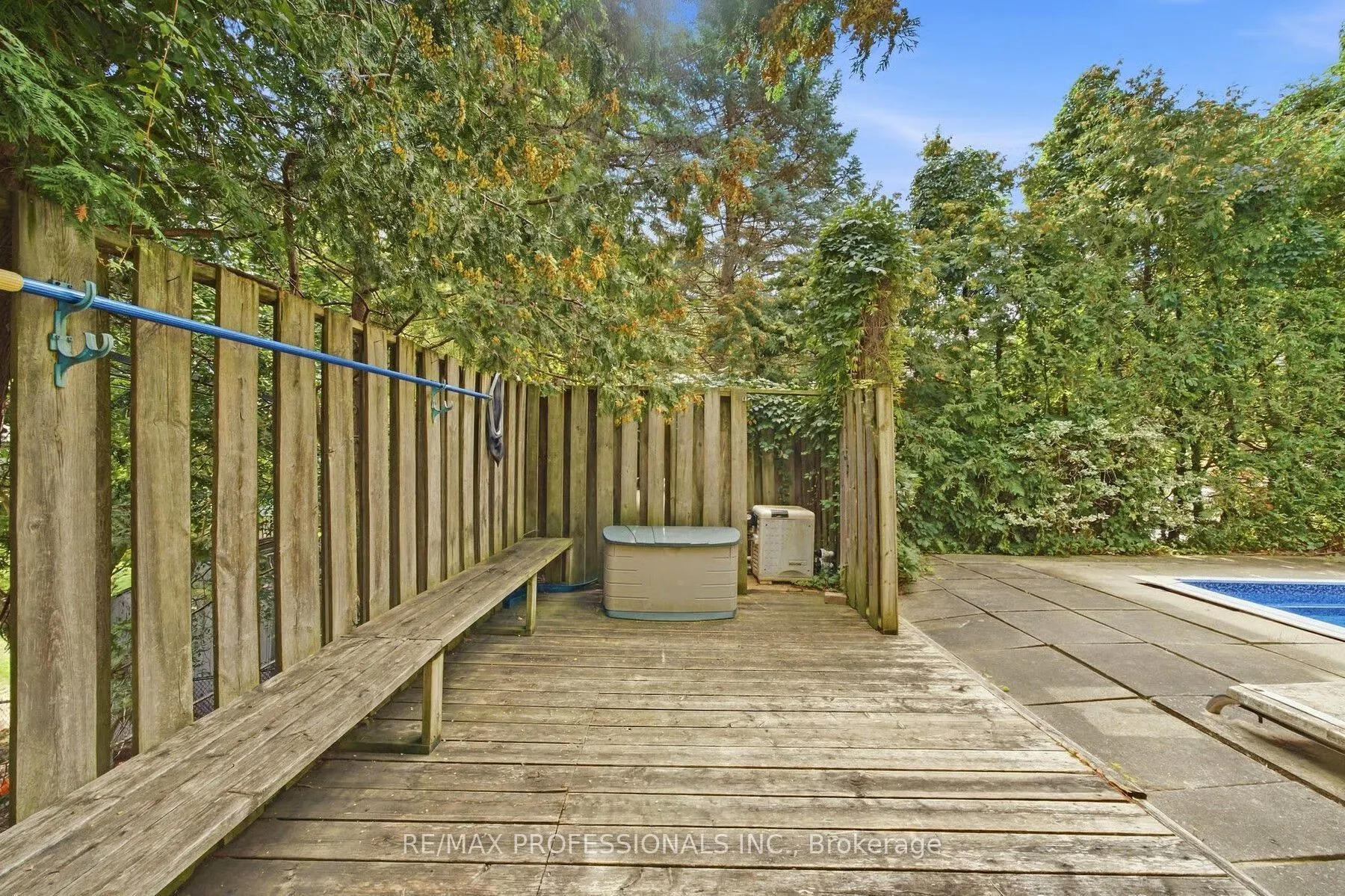 15 Hartfield Court