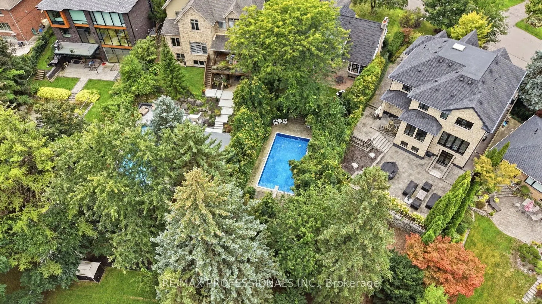 15 Hartfield Court