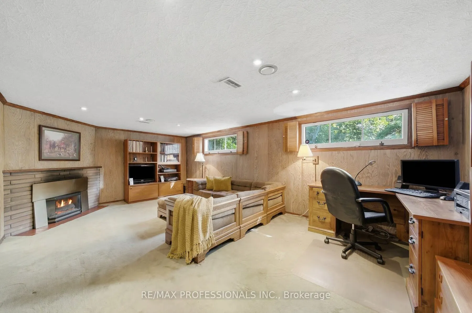 15 Hartfield Court