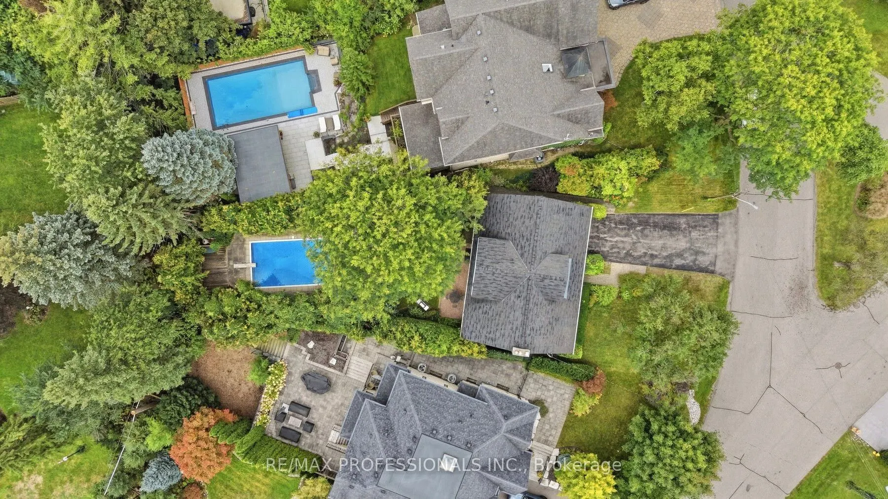 15 Hartfield Court