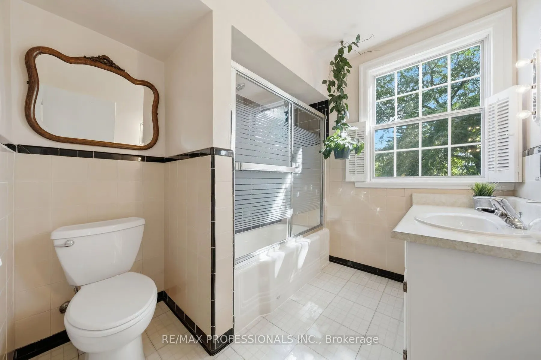 15 Hartfield Court