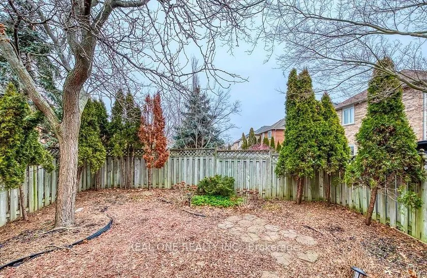 2093 Shorncliffe Boulevard