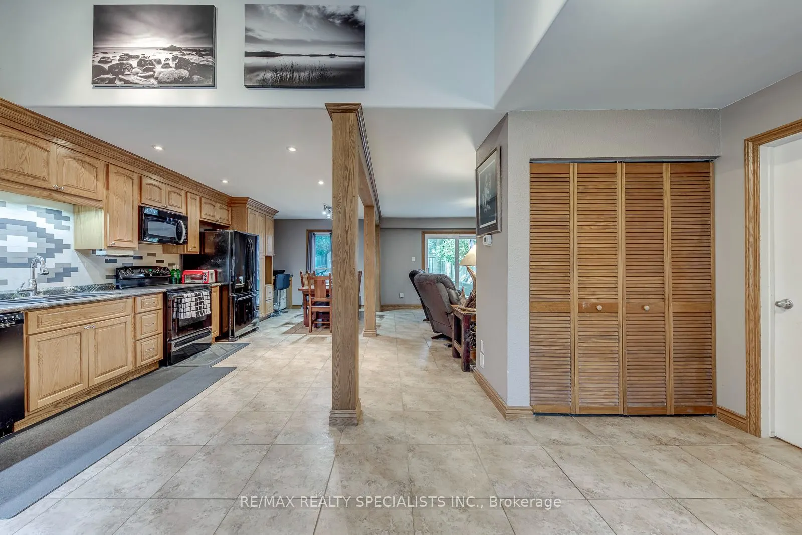 4089 BARBICAN Drive