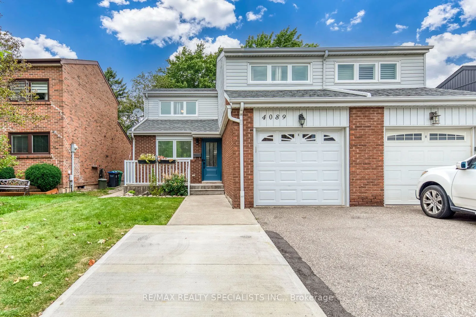 4089 BARBICAN Drive