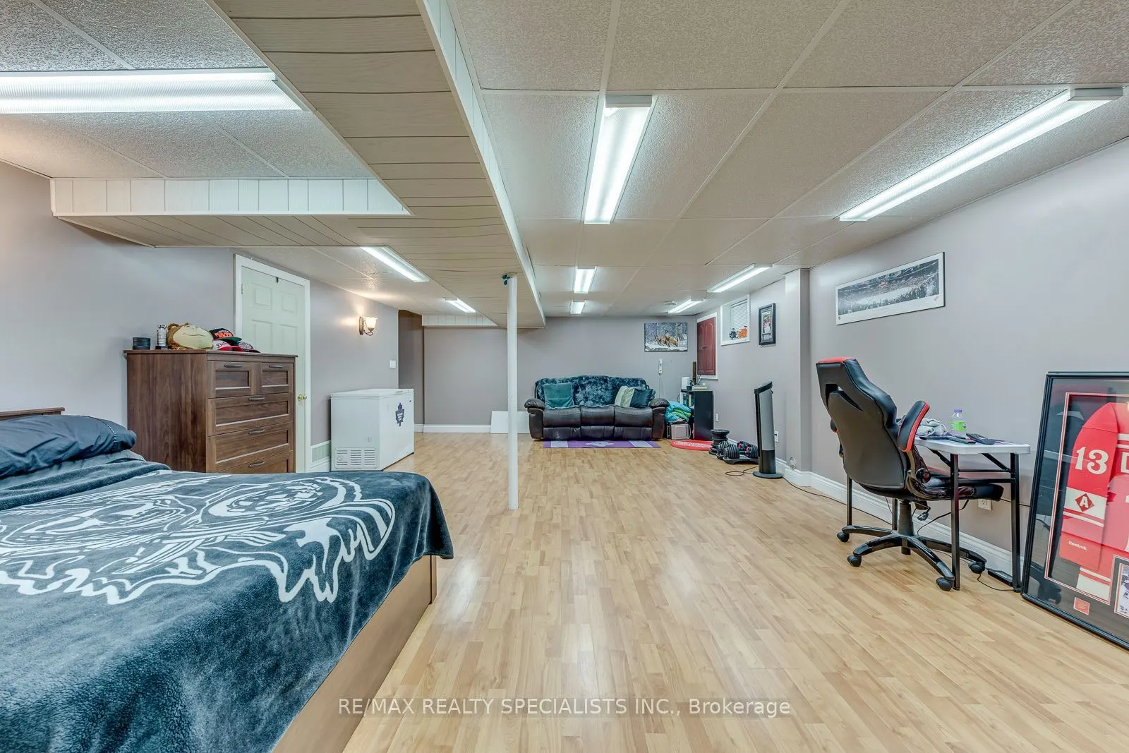 4089 BARBICAN Drive