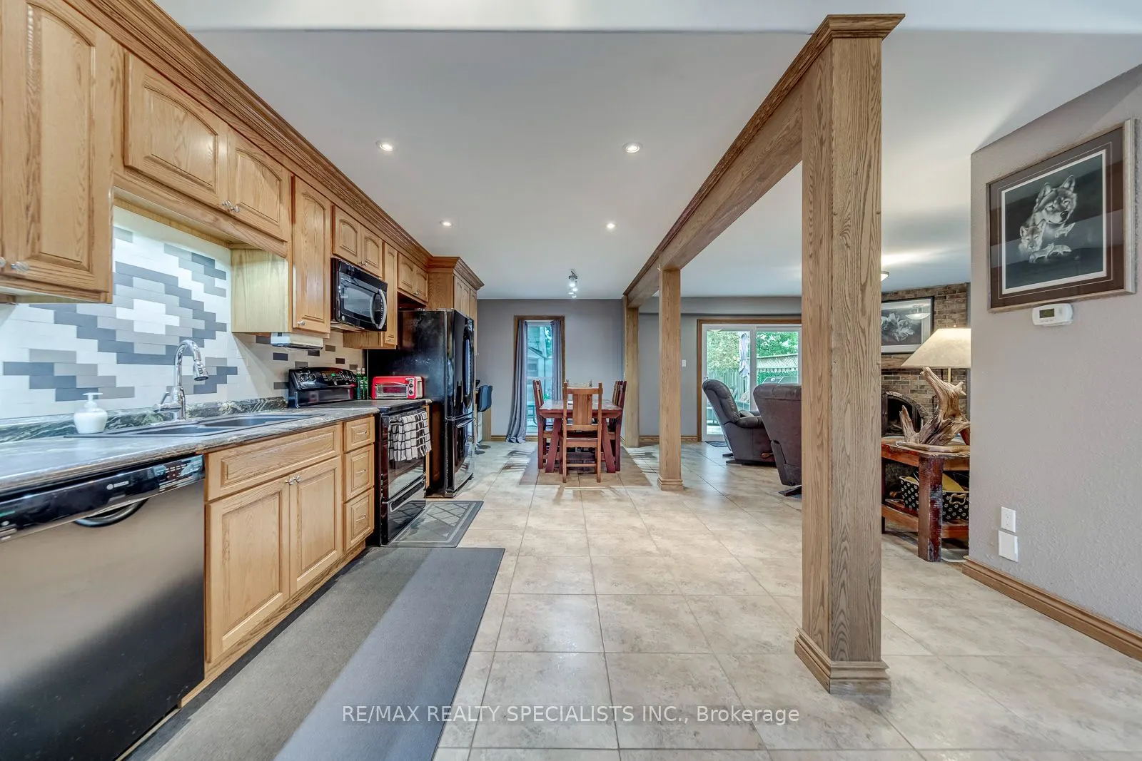 4089 BARBICAN Drive