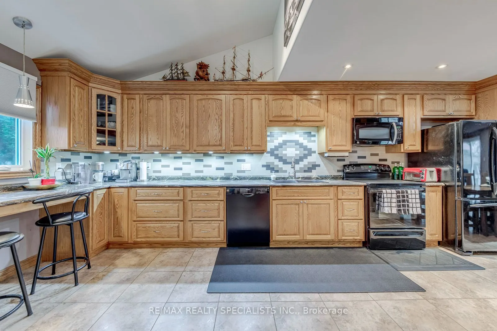4089 BARBICAN Drive