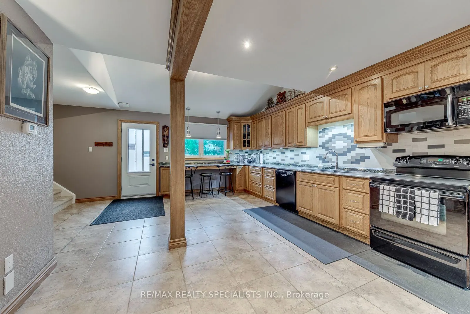 4089 BARBICAN Drive