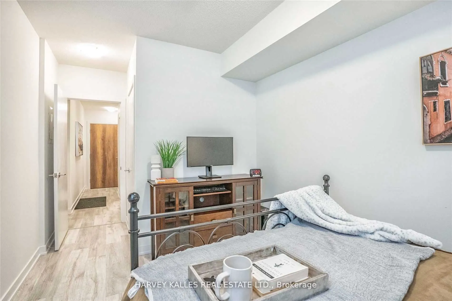 251 Manitoba Street #909